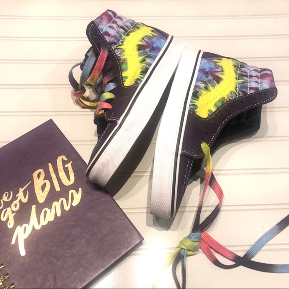 Vans - Picture 5 of 8